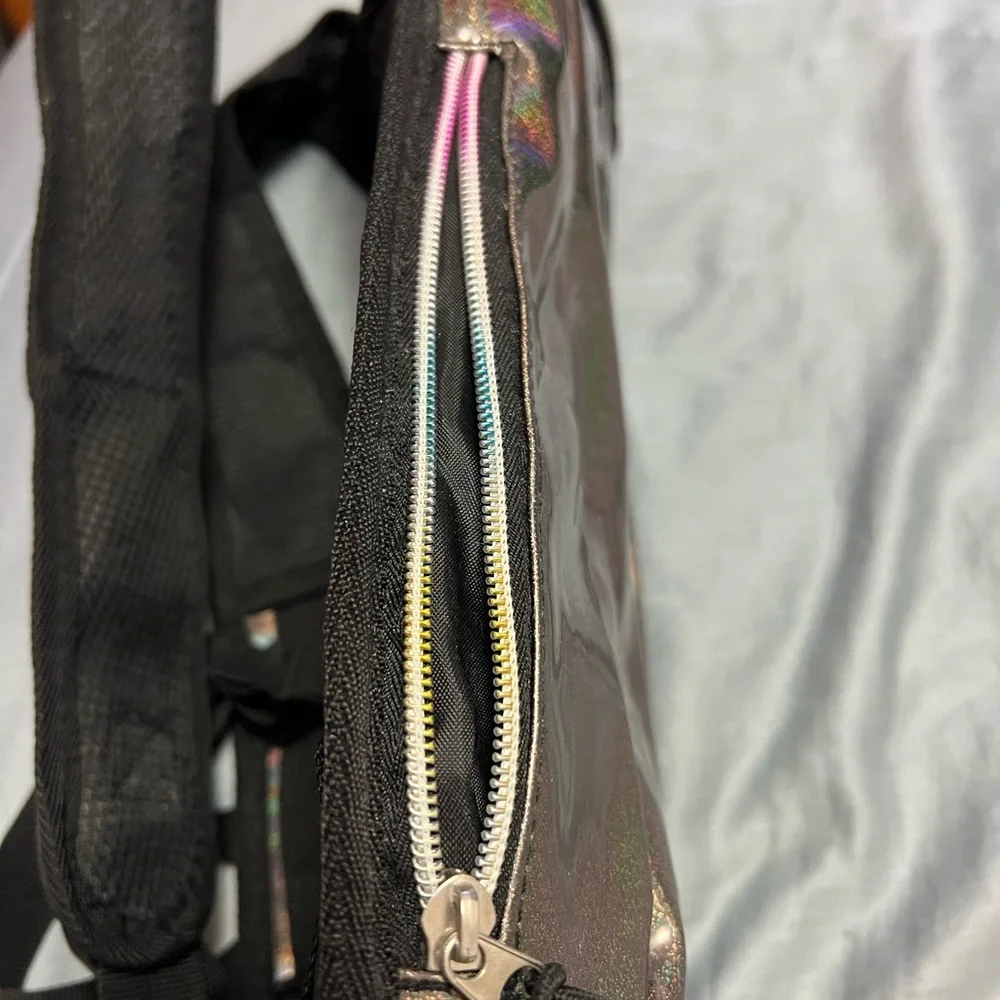 Sojourner Hydration Pack - Picture 4 of 5